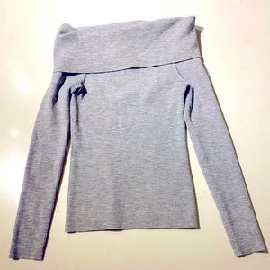 Wilfred off the shoulder sweater. Great sexy sweater great for dressing up!